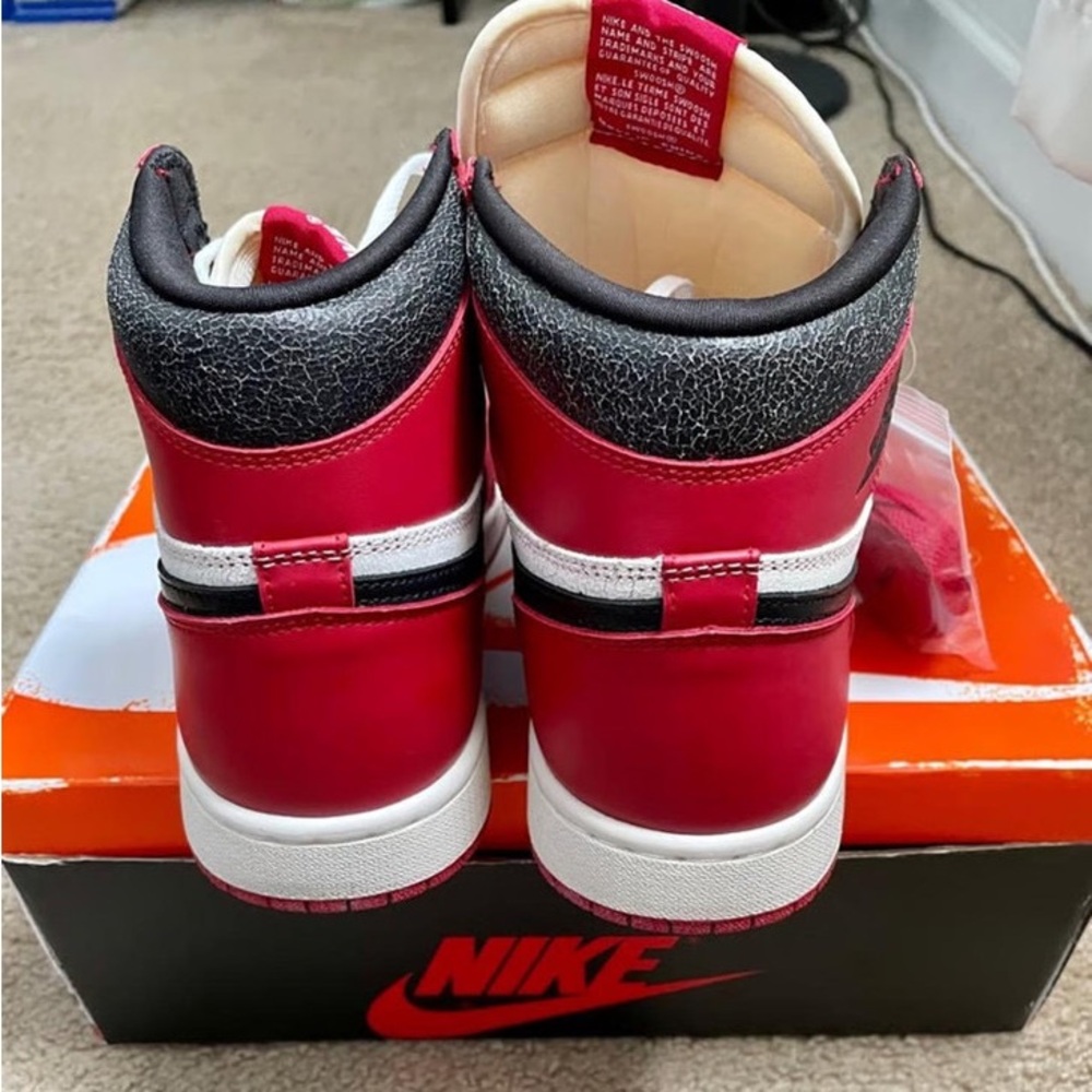Jordan 1 High “Lost and Found” - Picture 6 of 6
